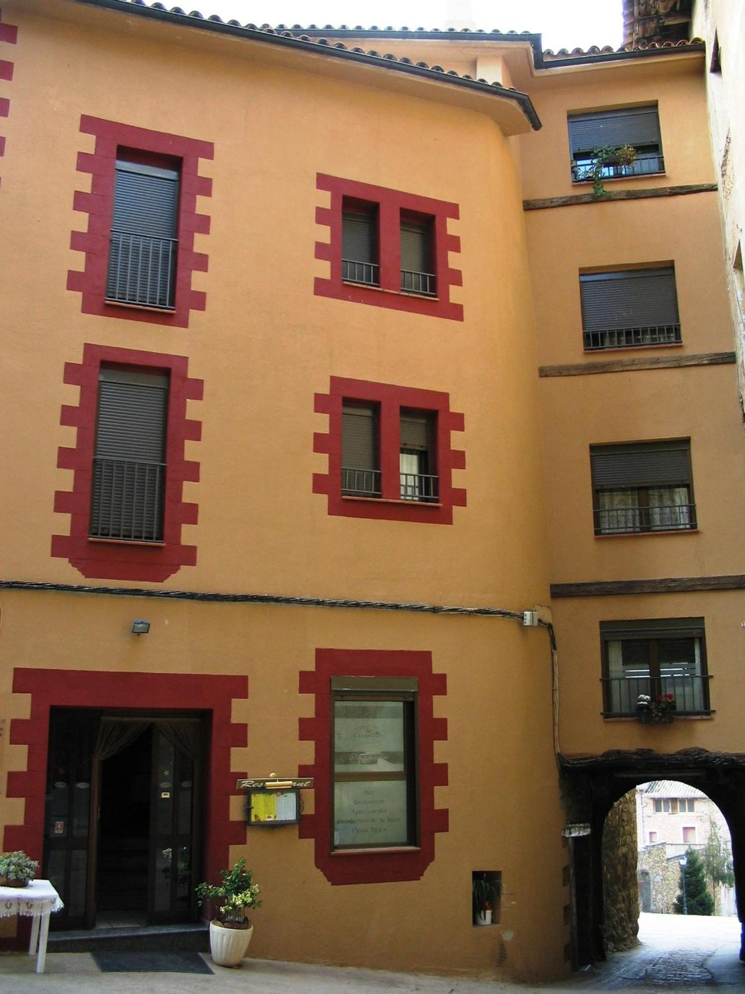 Estudios Casa Lola De Talarn Bagian luar foto